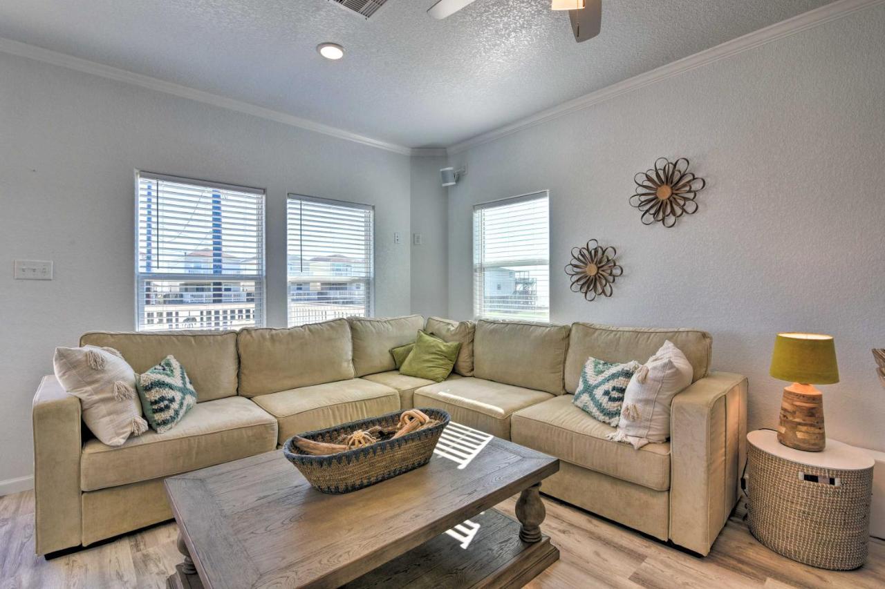 Coastal Surfside Beach House Walk To The Ocean! المظهر الخارجي الصورة