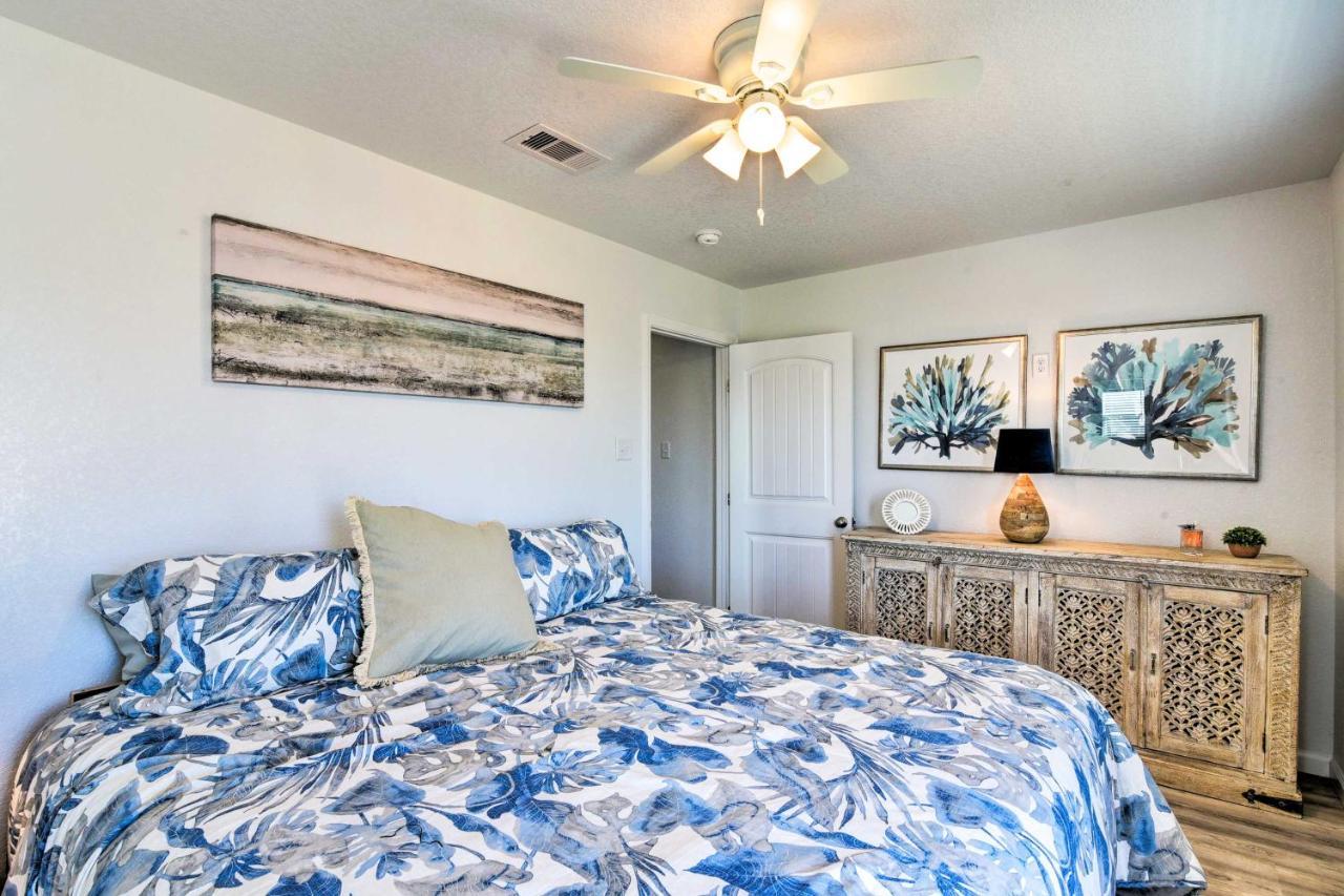 Coastal Surfside Beach House Walk To The Ocean! المظهر الخارجي الصورة