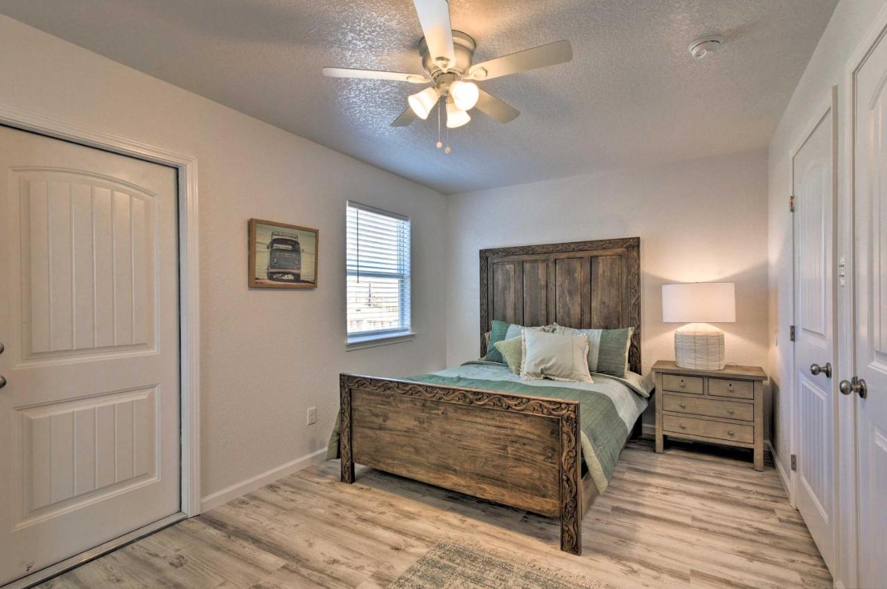Coastal Surfside Beach House Walk To The Ocean! المظهر الخارجي الصورة