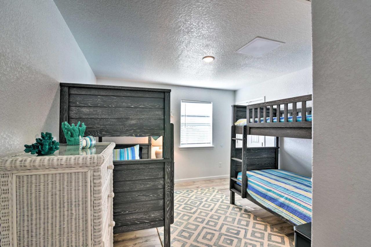 Coastal Surfside Beach House Walk To The Ocean! المظهر الخارجي الصورة